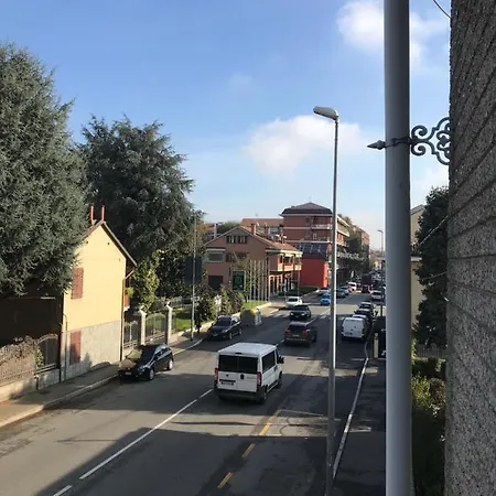 Camera In Alloggio In Totale Indipendenza Gasthuis Nichelino
